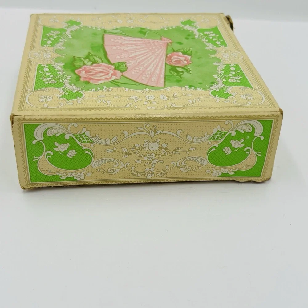 1970's Avon Hostess Fancy Soap Set NIB Fan-Shaped Glass Dish 5 Pink Soaps Retro